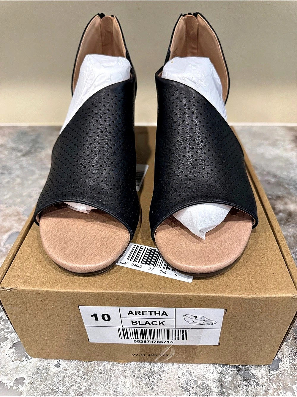 Journee Collection Aretha Perforated Wedge Sandal Black US 10